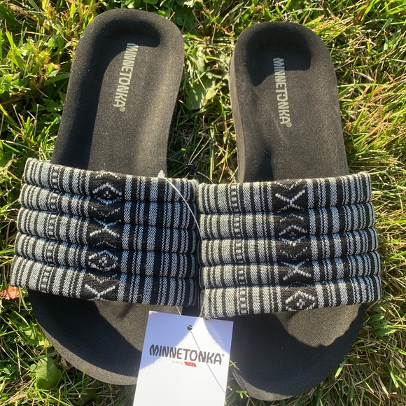 Minnetonka Striped Black and White Slide Sandals - Picture 1 of 6